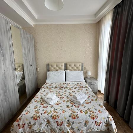 Rustaveli Apartment 113 クタイシ エクステリア 写真
